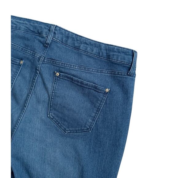 GLORIA VANDERBILT Womens Plus Size 16W Slimming Rail Straight Cropped Blue Jeans - Picture 3 of 7